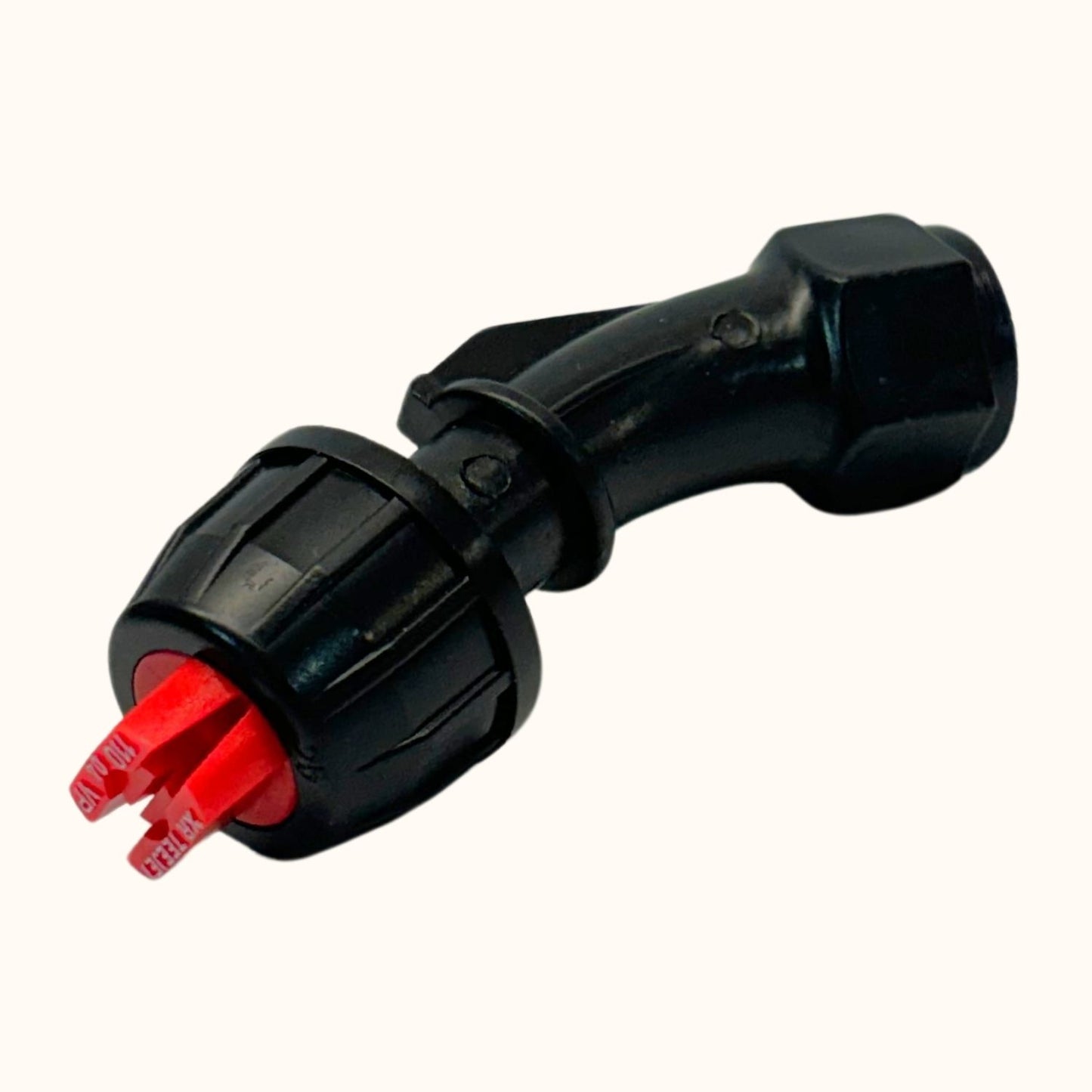 Tee Jet Adapter with XR Tee Jet Nozzle 11004 VS (fan flat spray)